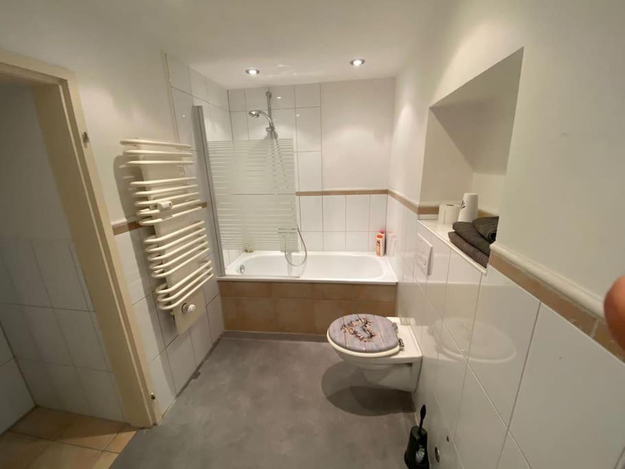 Gotterswickerhamm Ferien-Villa Direkt Am Rhein Sauna/Whirlpool מראה חיצוני תמונה
